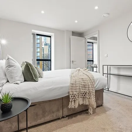 Penthouse 2bed 2bath Arena Appartamento